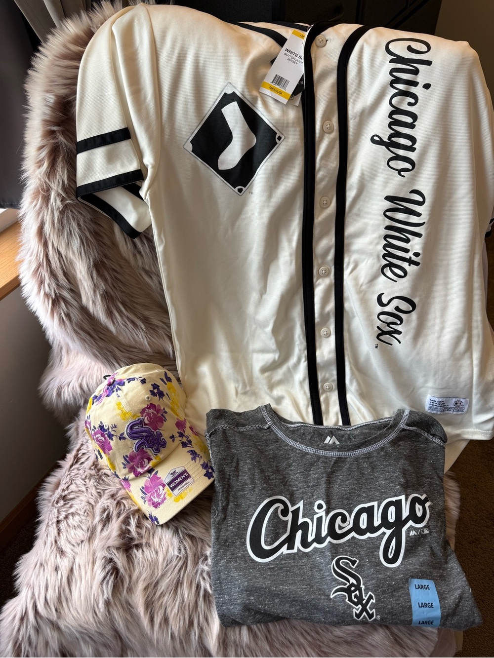 Chicago White Sox Cream and Black Button Jersey Purple Floral Hat Grey T shirt